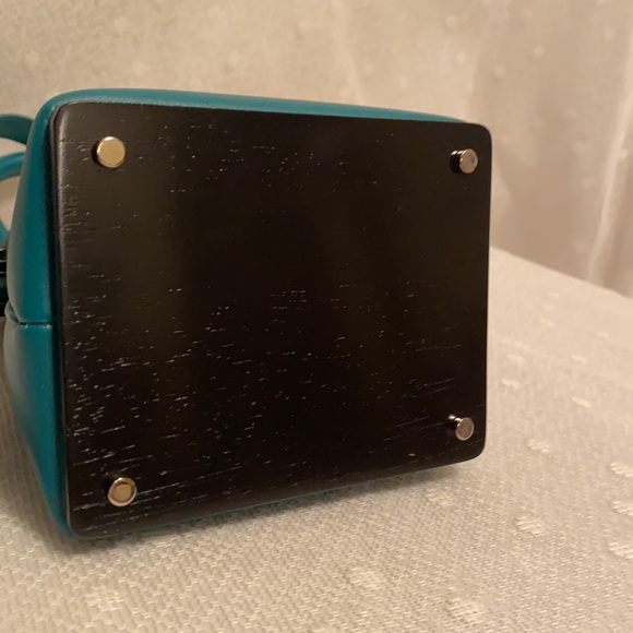 *SOLD*Perrin Paris LE MINI Hand/Shoulder Bag - Picture 11 of 16